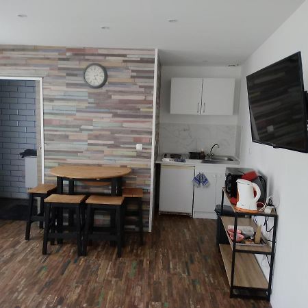 Chambre Studio Calais Bagian luar foto