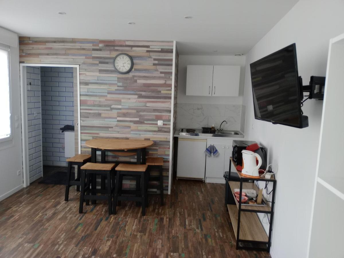 Chambre Studio Calais Bagian luar foto